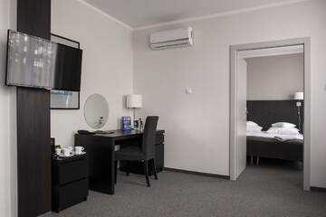 Фото номера Люкс с кроватью размера &quot;king-size&quot; и диваном-кроватью Отель Best Western Hotel Edison г. Пжезмерово 6