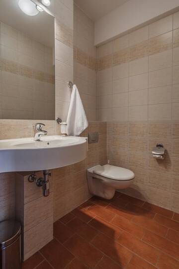 Фото номера Стандартный одноместный номер с балконом Отель Best Western Hotel Edison г. Пжезмерово 5